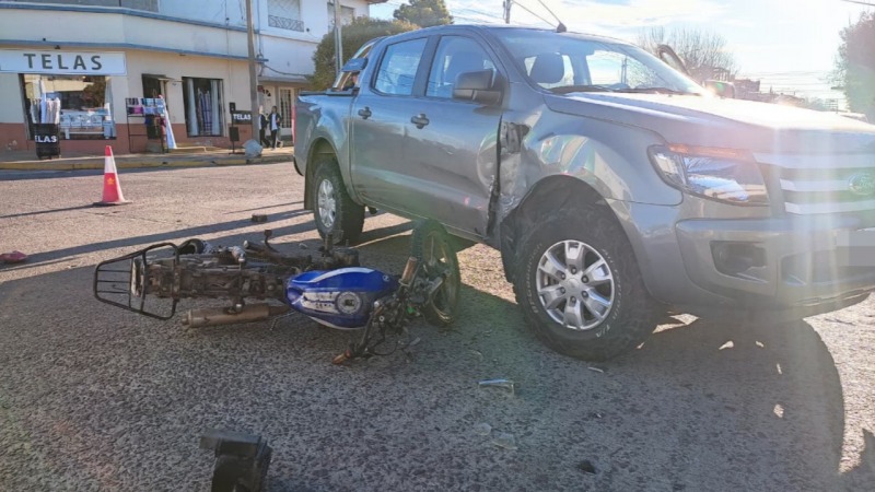 Un motociclista herido en un choque en Av. Sarmiento y Espa�a
